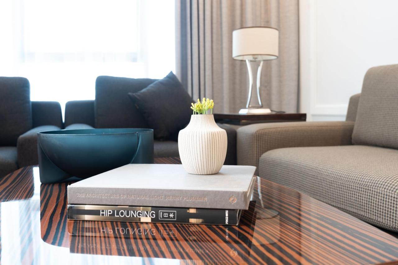 S Plaza Suites Hotel Seef Ngoại thất bức ảnh
