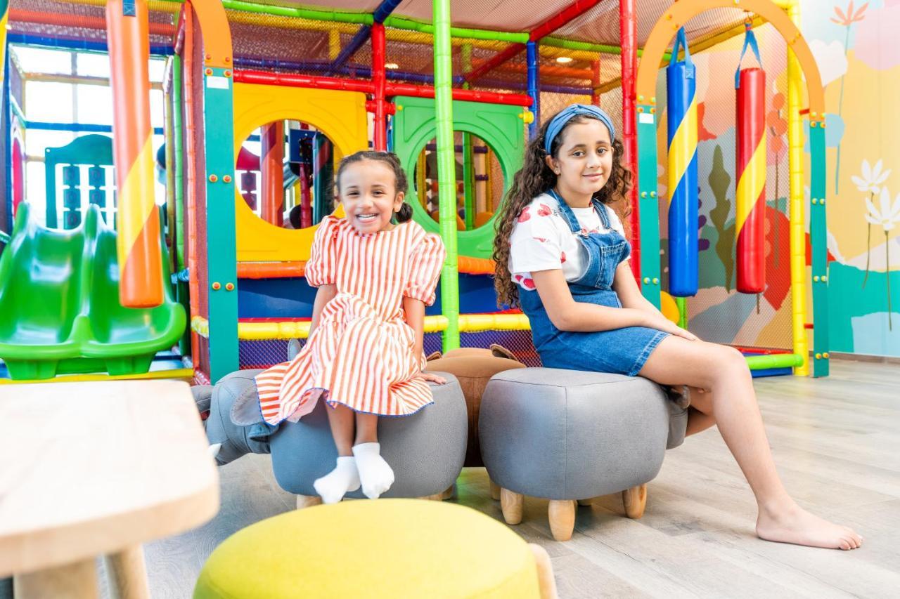S Plaza Suites Hotel Seef Ngoại thất bức ảnh