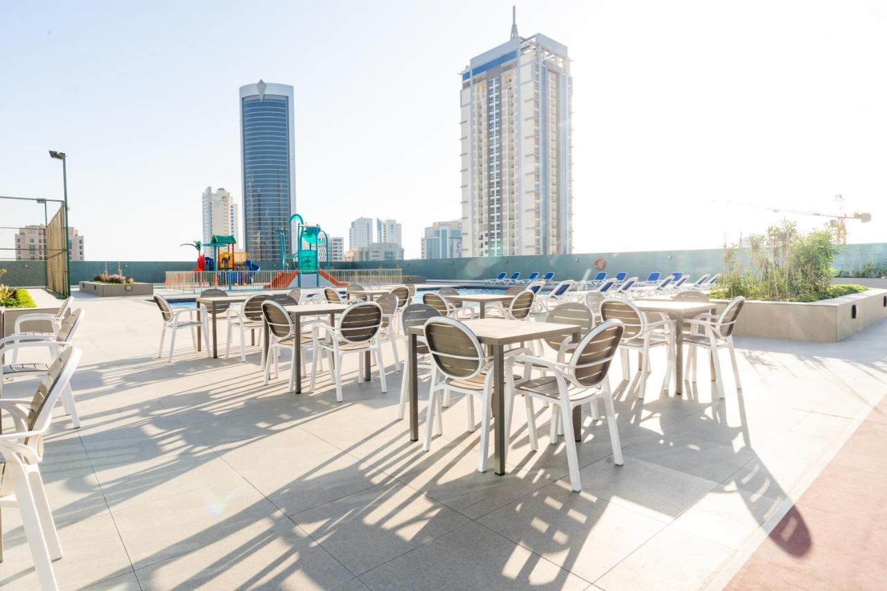 S Plaza Suites Hotel Seef Ngoại thất bức ảnh