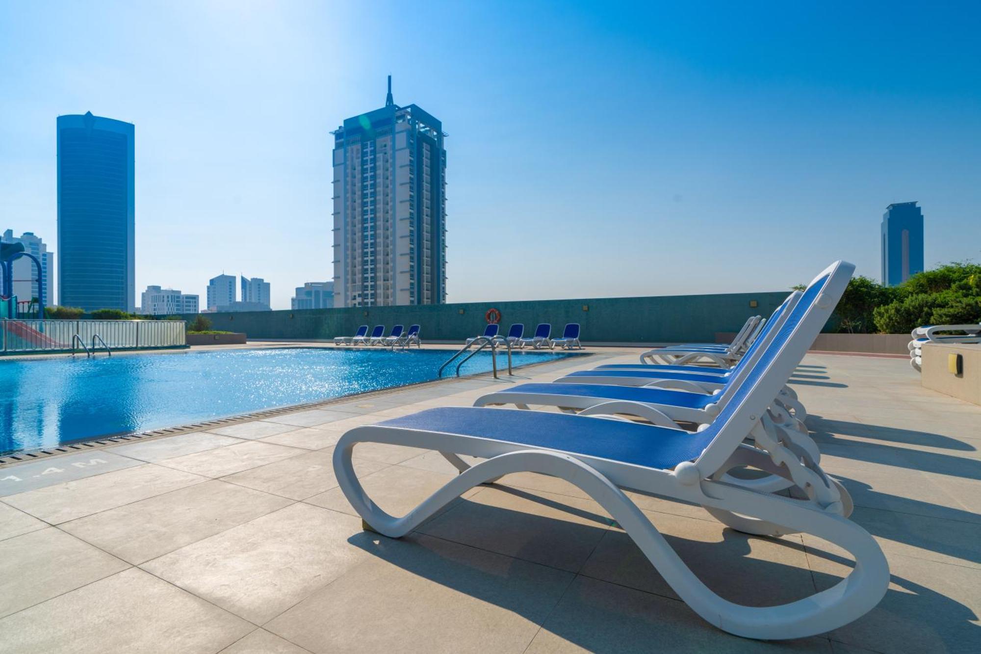 S Plaza Suites Hotel Seef Ngoại thất bức ảnh