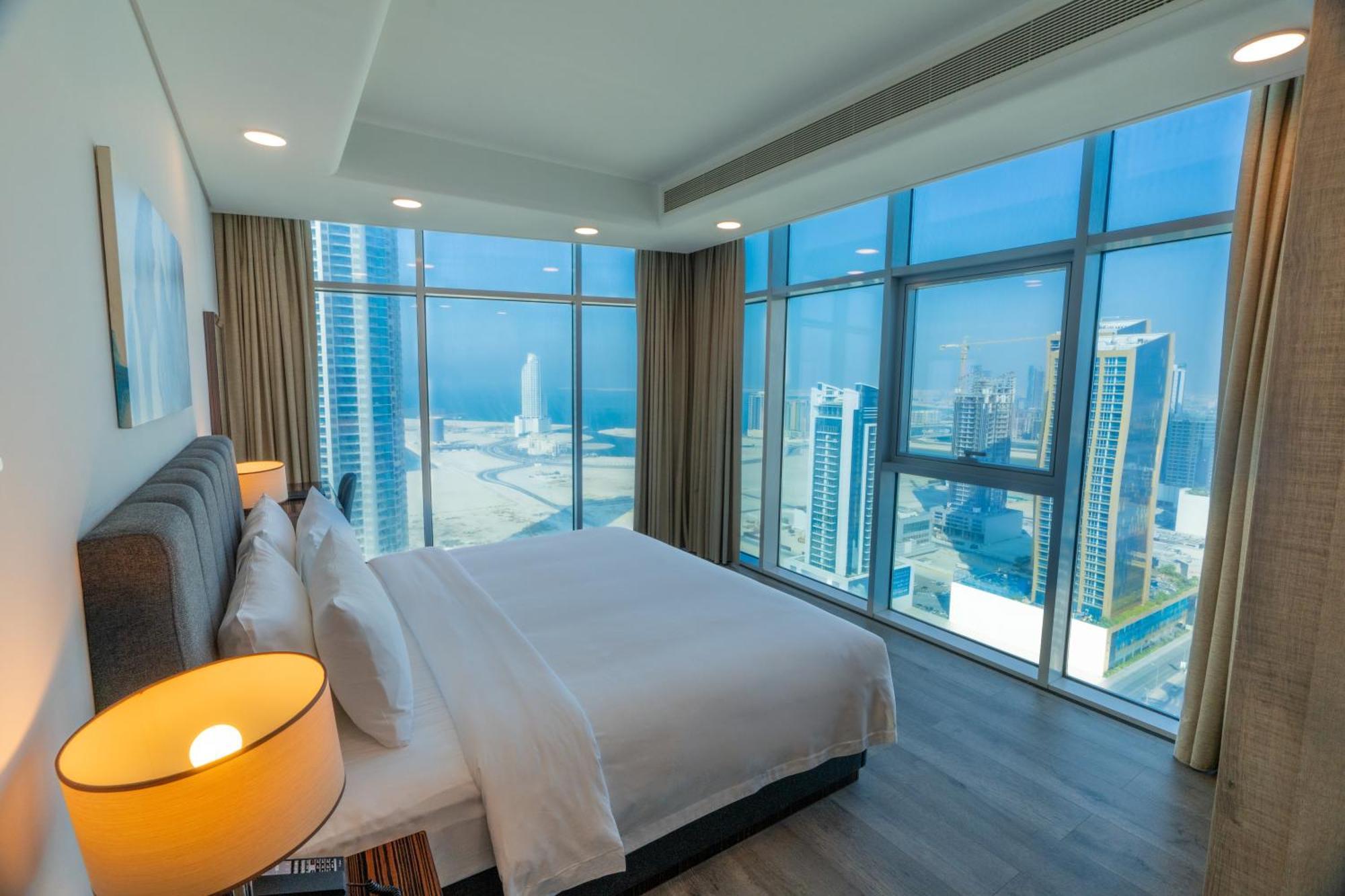 S Plaza Suites Hotel Seef Ngoại thất bức ảnh